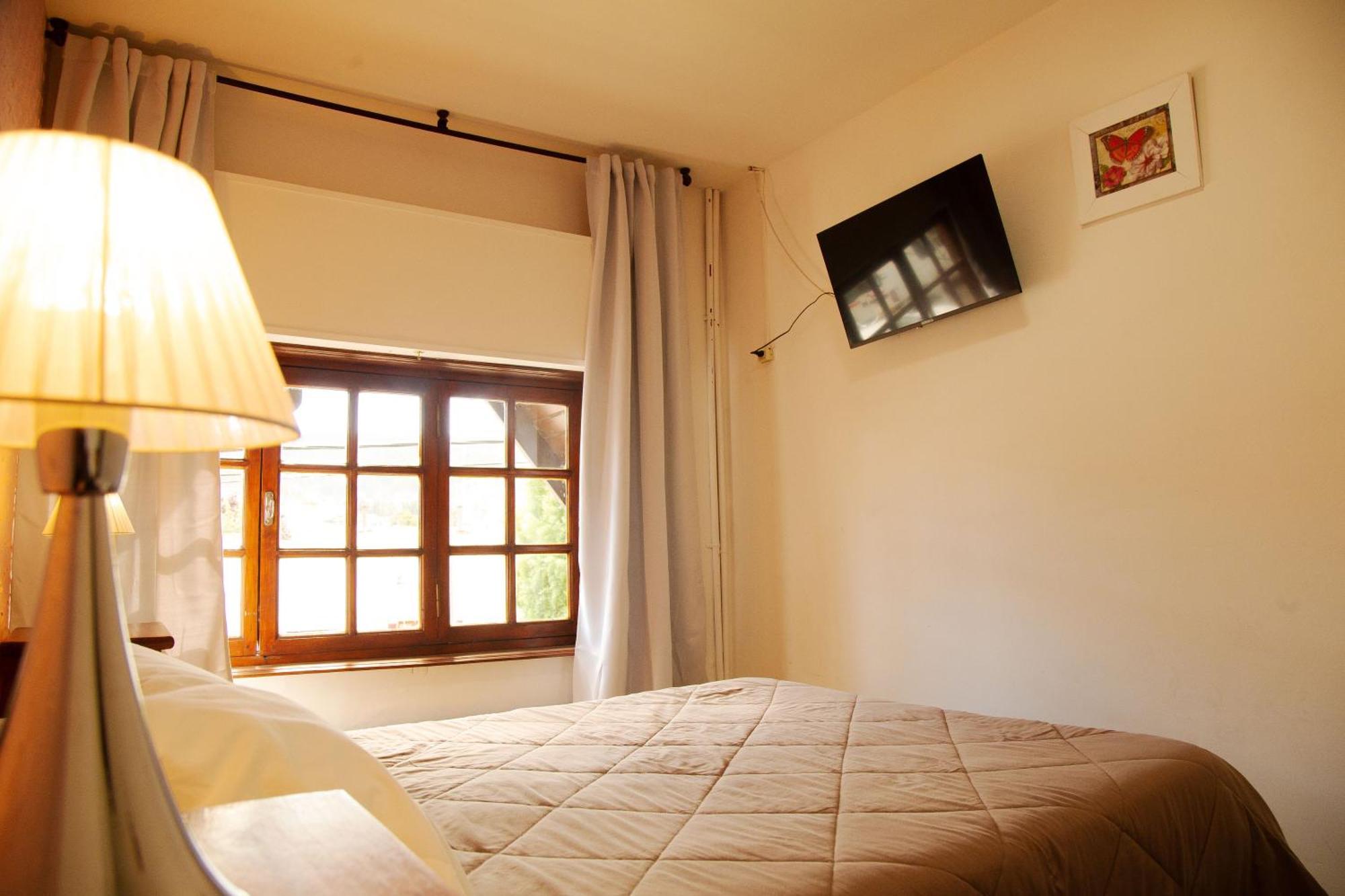 Hosteria Akino Hotel Ескуел Екстериор снимка
